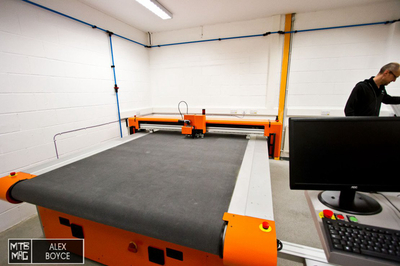 震惊！机械狂魔 Hope 英国工厂参观记